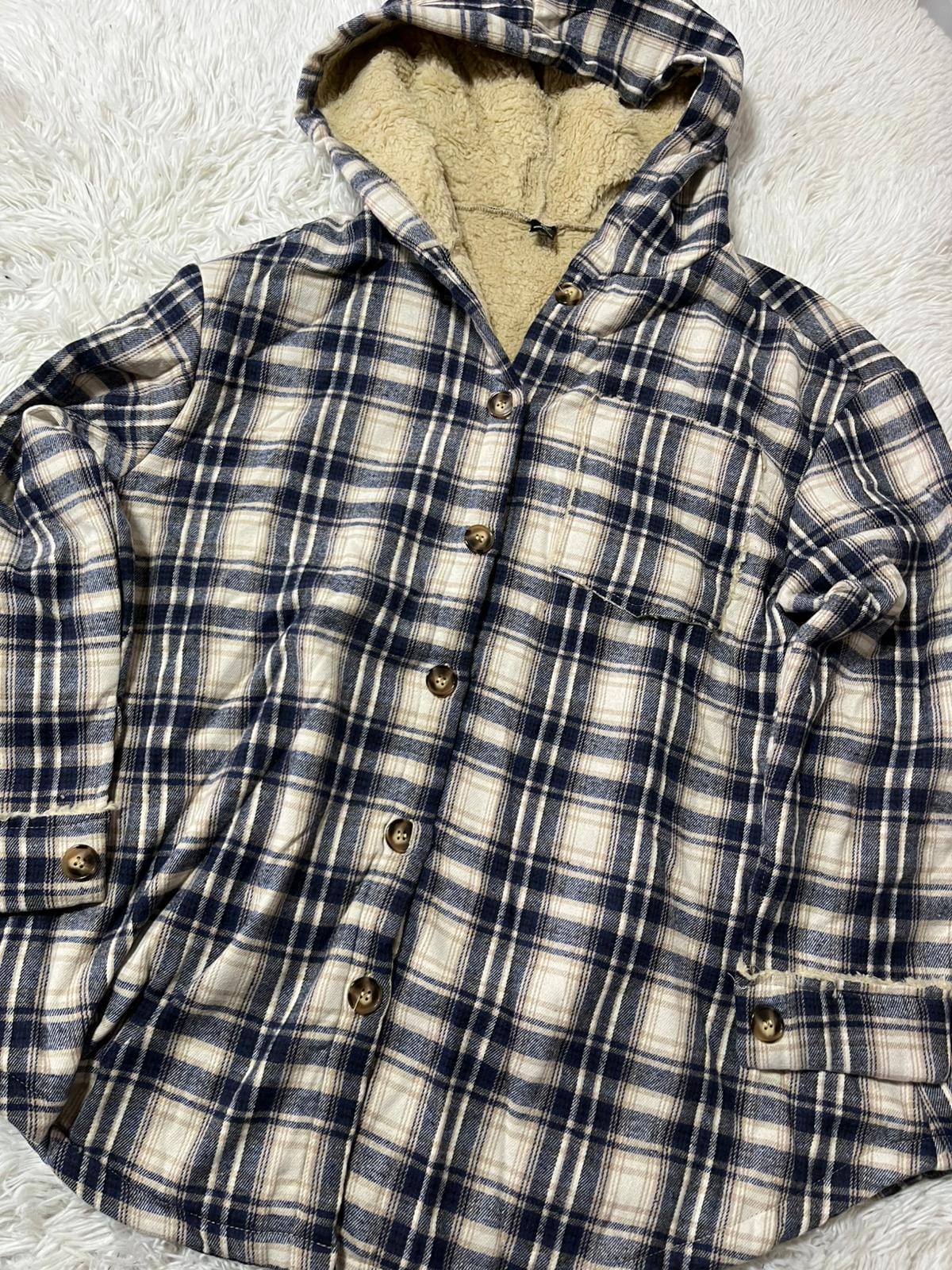 Chaqueta a cuadros con interior peludito