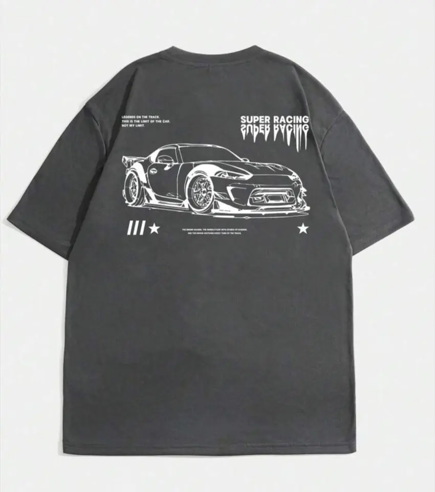 Remera gris diseño auto en espalda