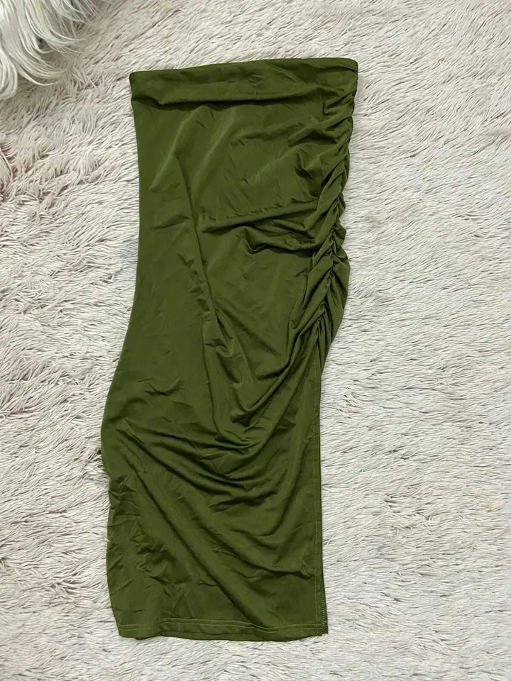 Pollera verde con fruncido al costado SHEIN