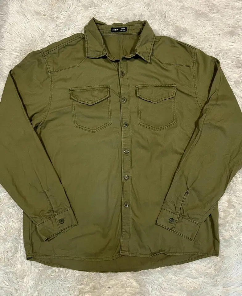 Camisa verde oliva