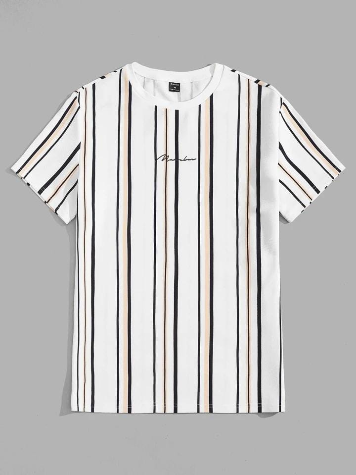 Remera blanca con lineas negras y beige