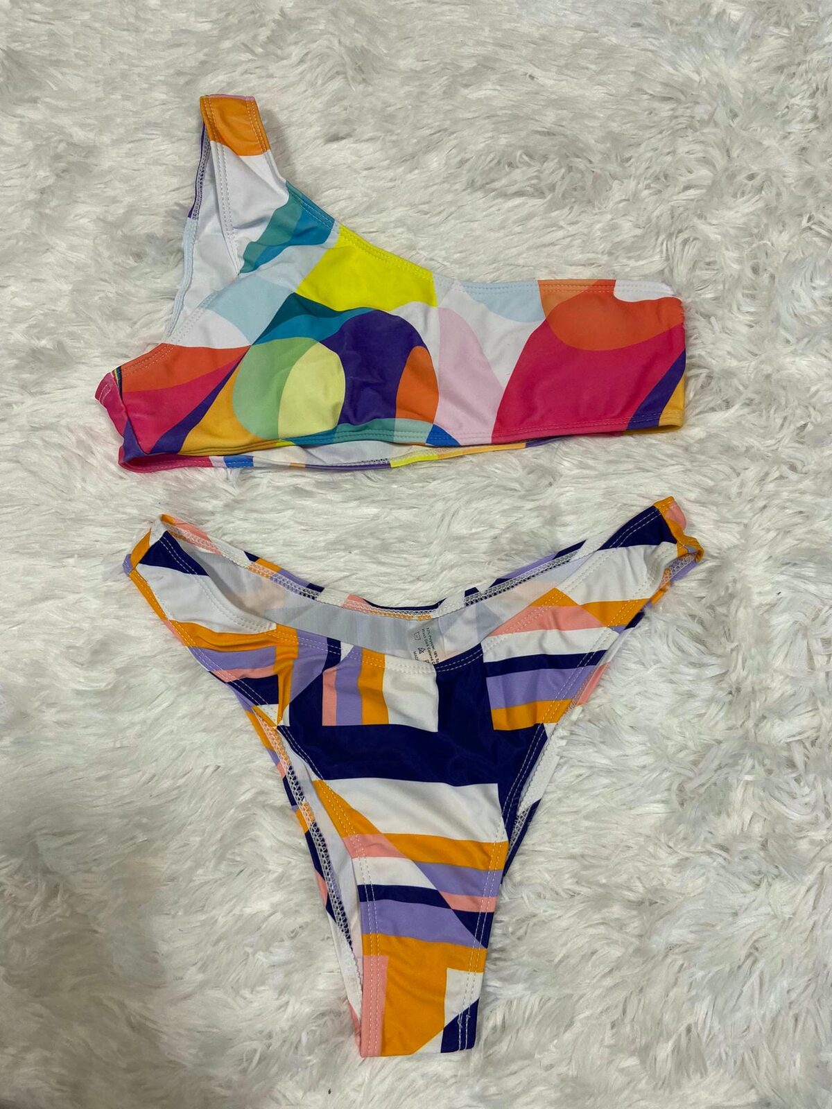 Bikini malla de colores inferior violeta y naranja