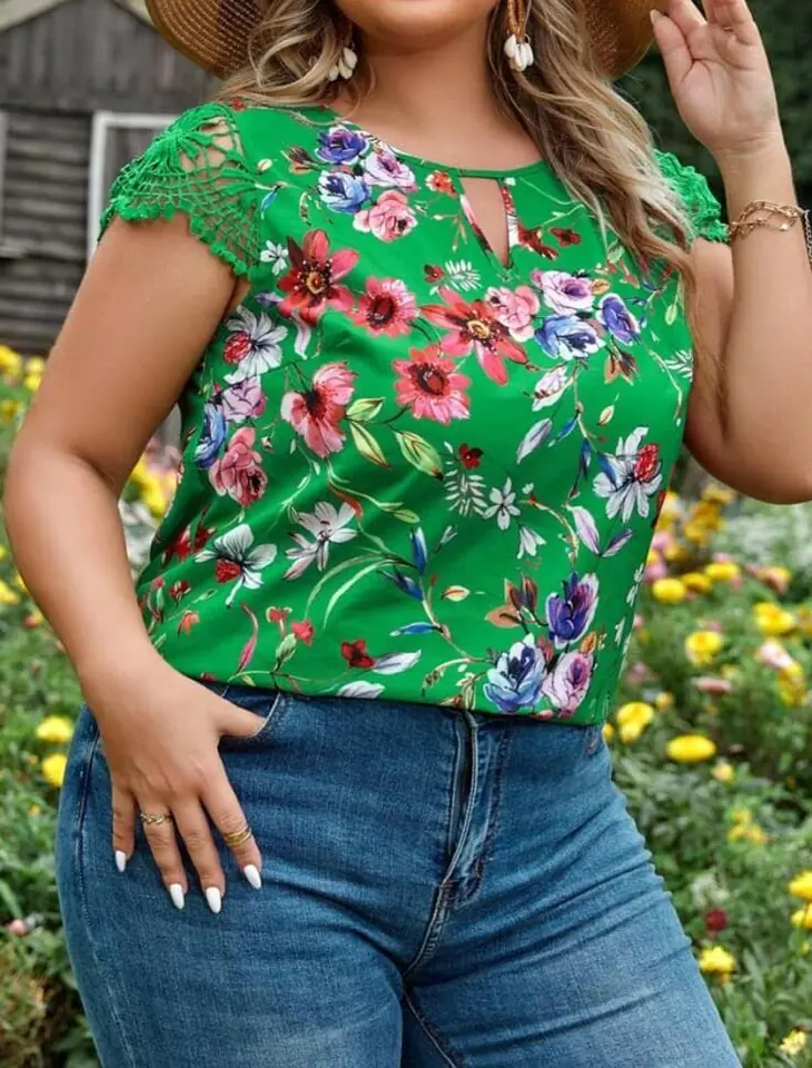 Blusa verde con flores