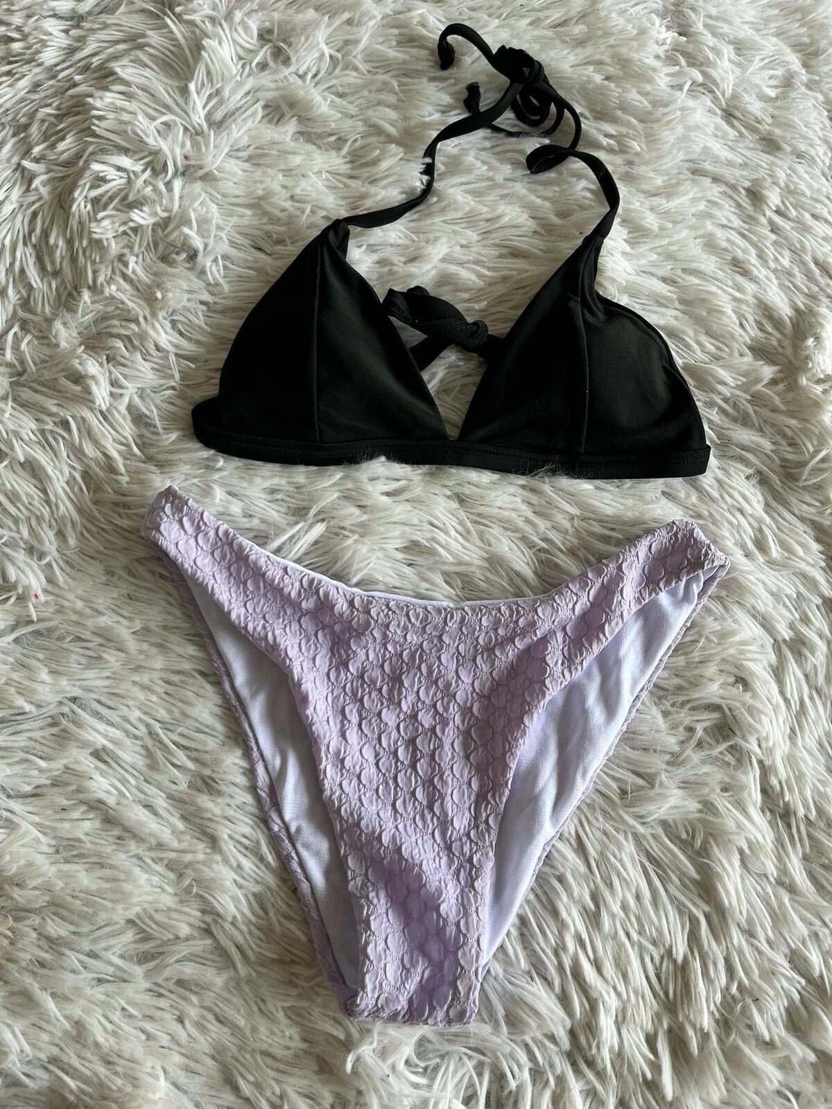 Bikini negro y lila