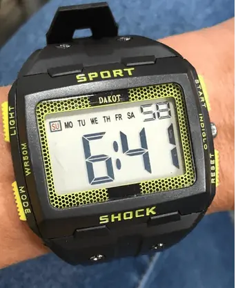 RELOJ DIGITAL DAKOT SHOCK SUMERGIBLE DISEÑOS Y COLORES DIFERENTES