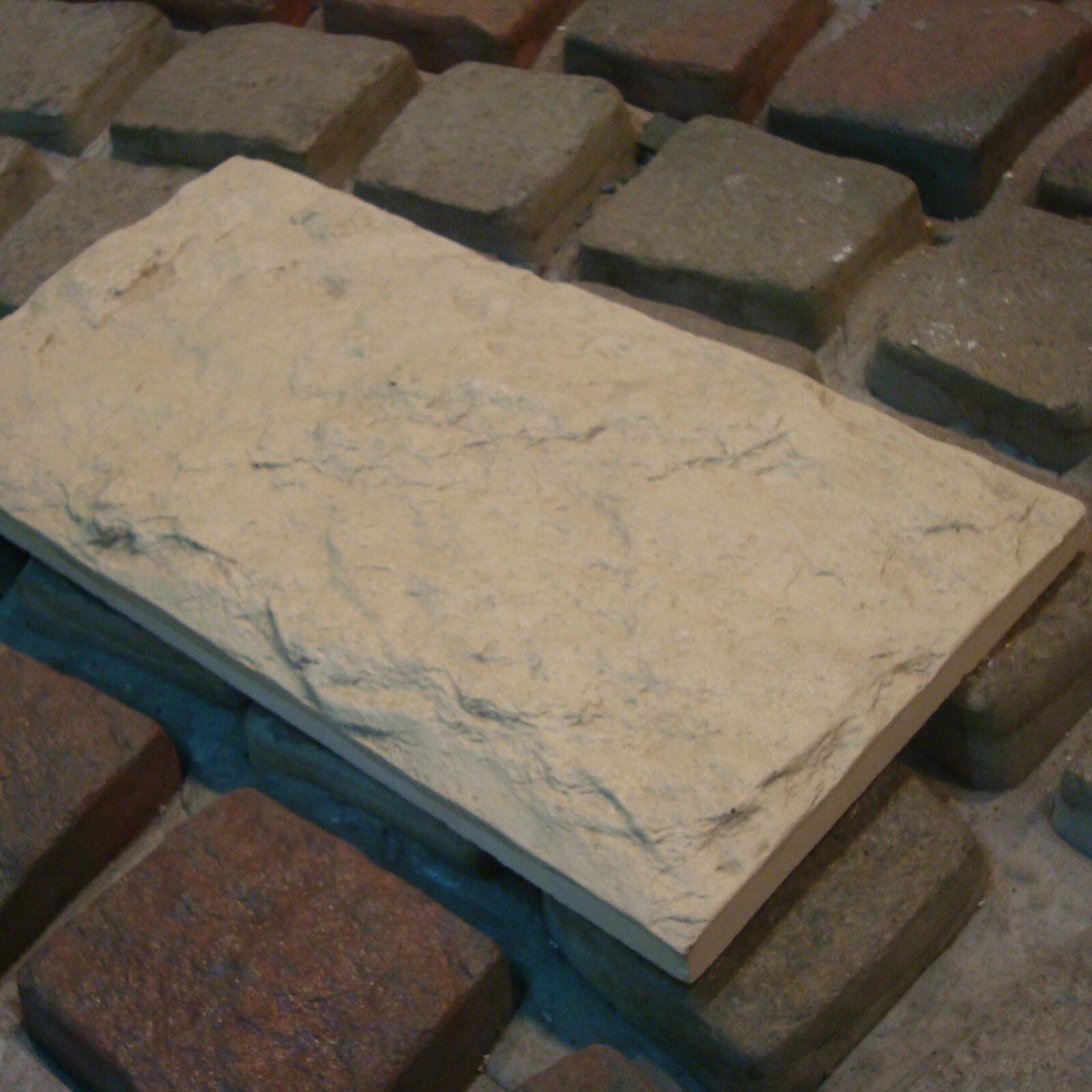 Revestimiento Simil Piedra (20 x 40 cm) x m2. – Piedra Roka Gris Topo–