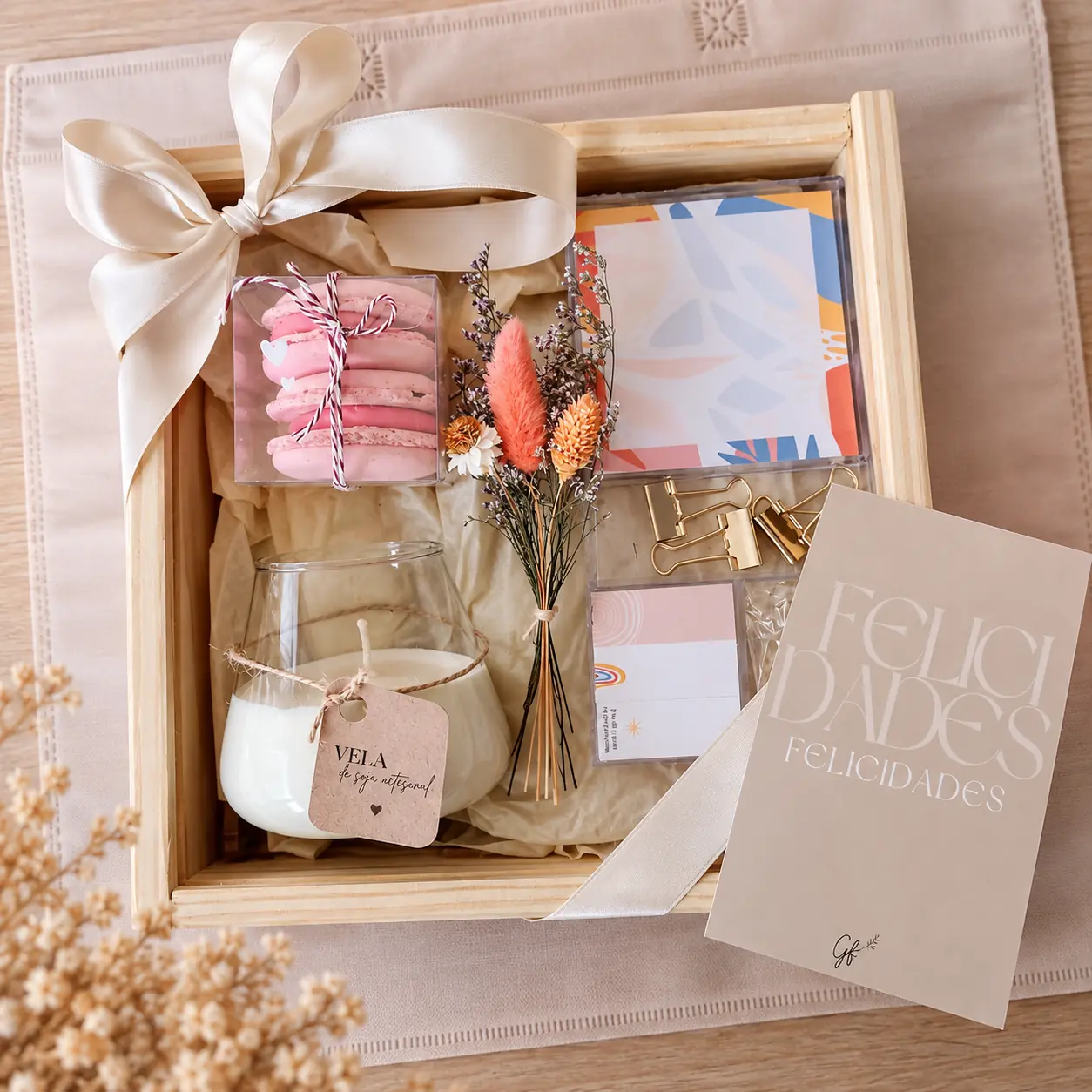 Box Rincón Encantado Sweet | Macarons, Vela & Papelería