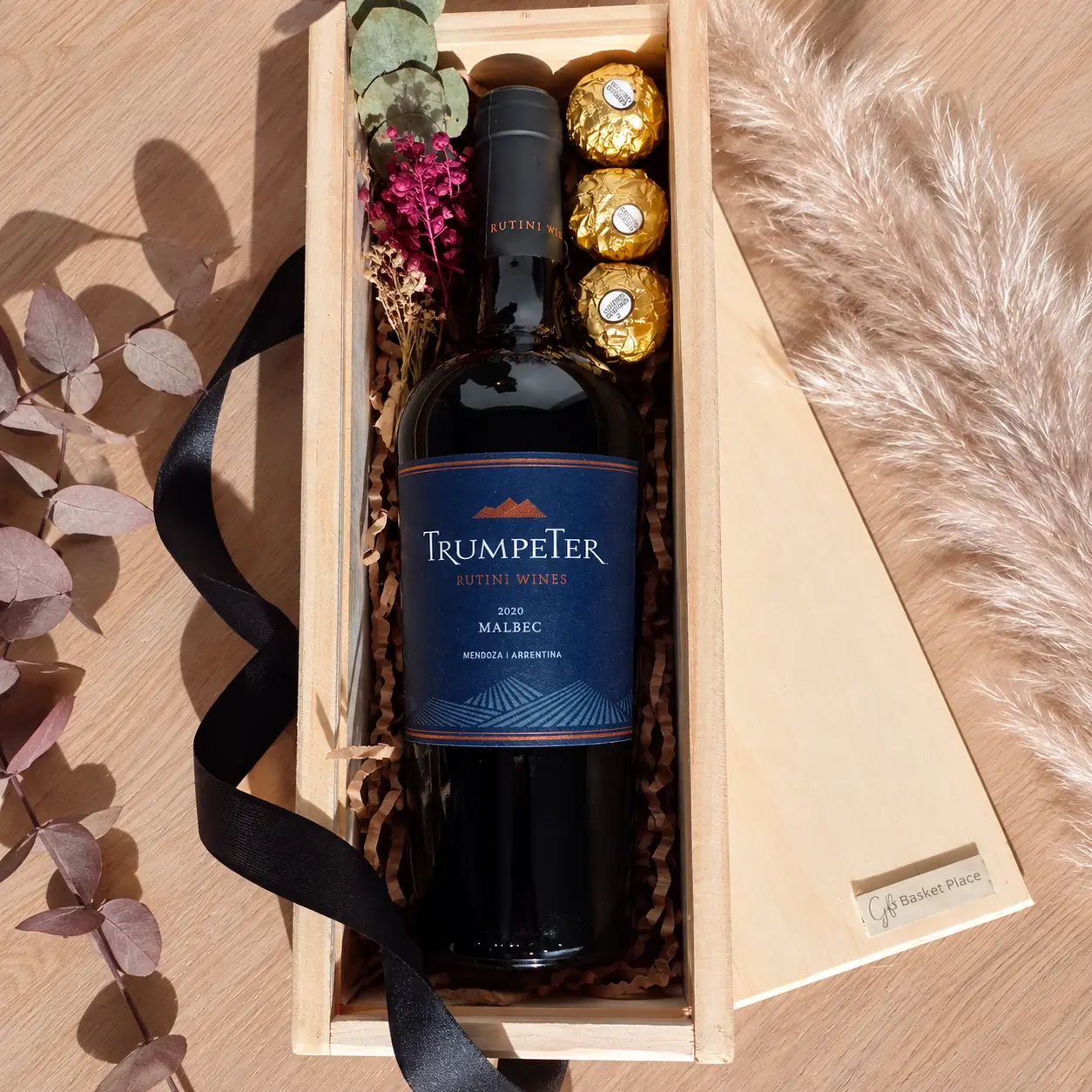 Box Malbec & Ferrero | Trumpeter & Chocolates