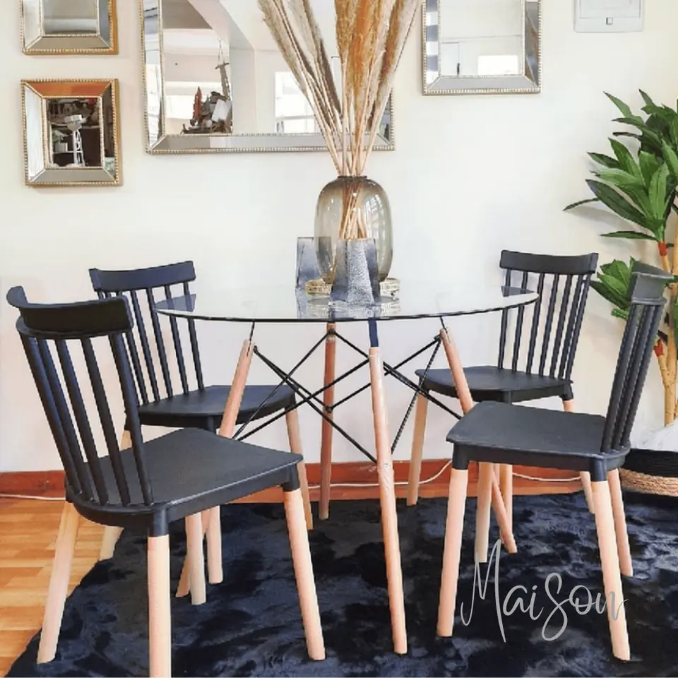 Mesa eames de vidrio 100 cm + 4 sillas windsord pp