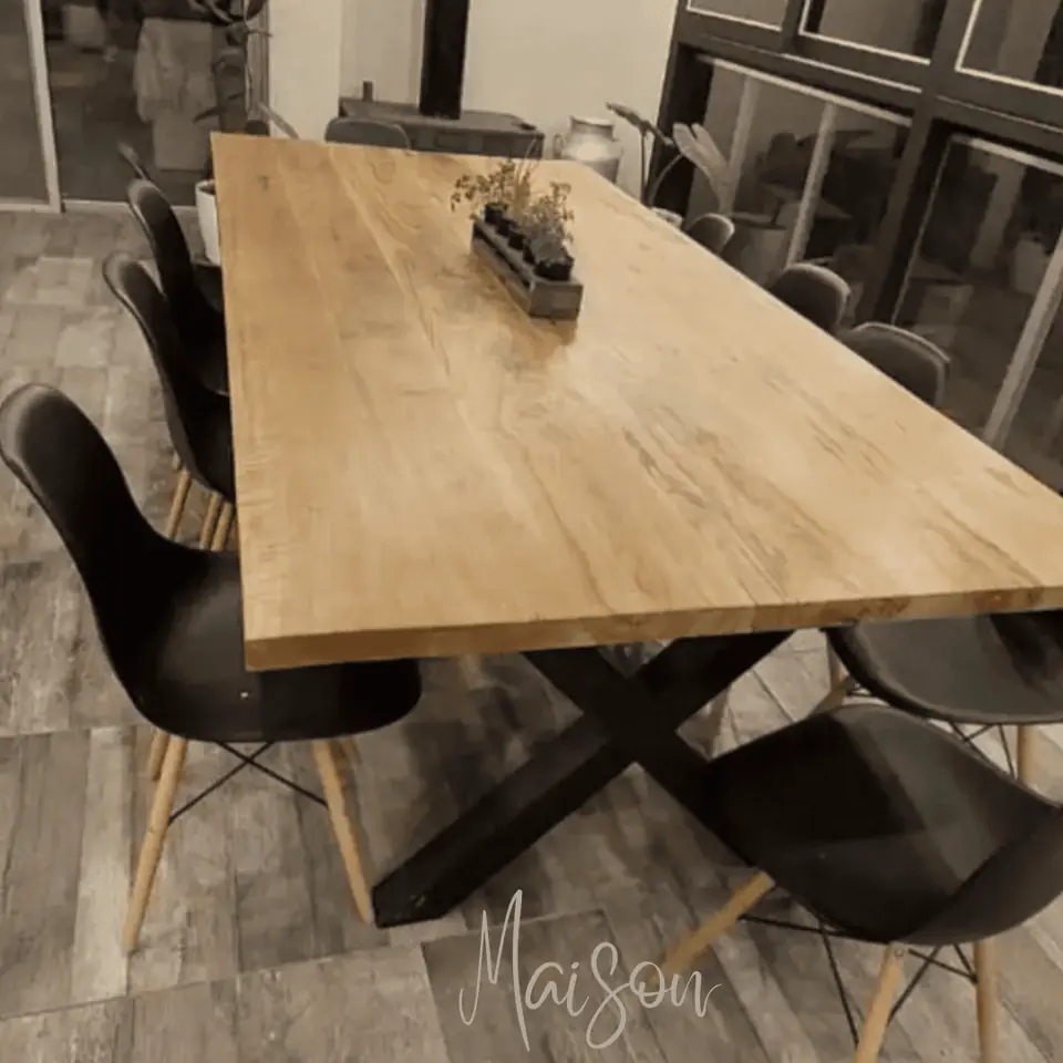 Mesa senegal 160x80 + 8 sillas eames