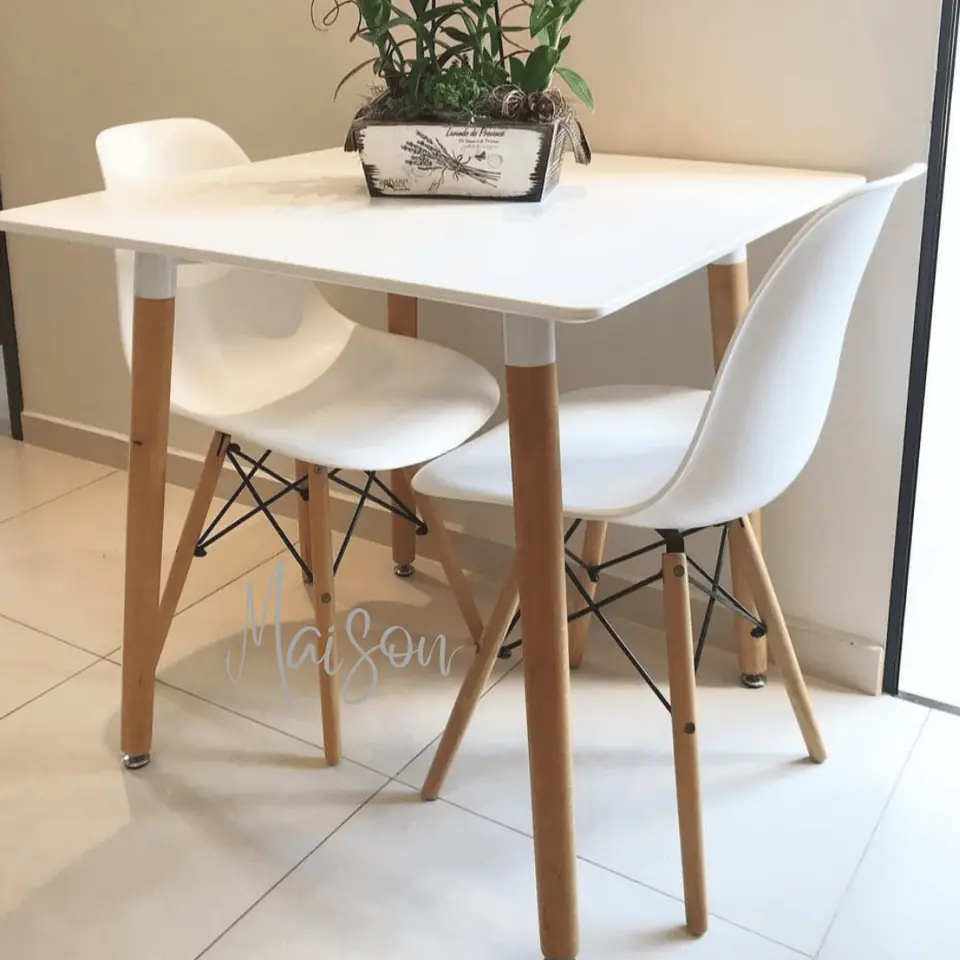 Mesa eames 70x70 + 2 sillas eames