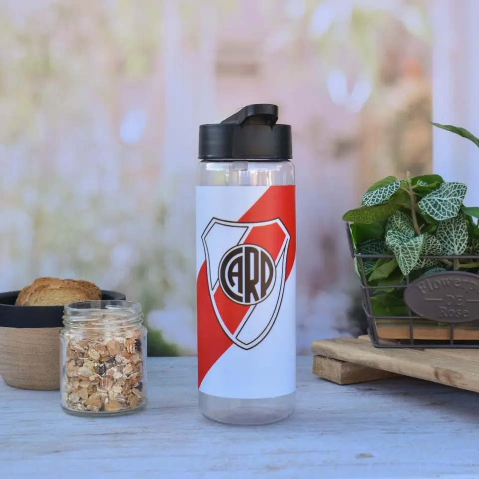 BOTELLA DEPORTIVA * RIVER PLATE * CON PICO