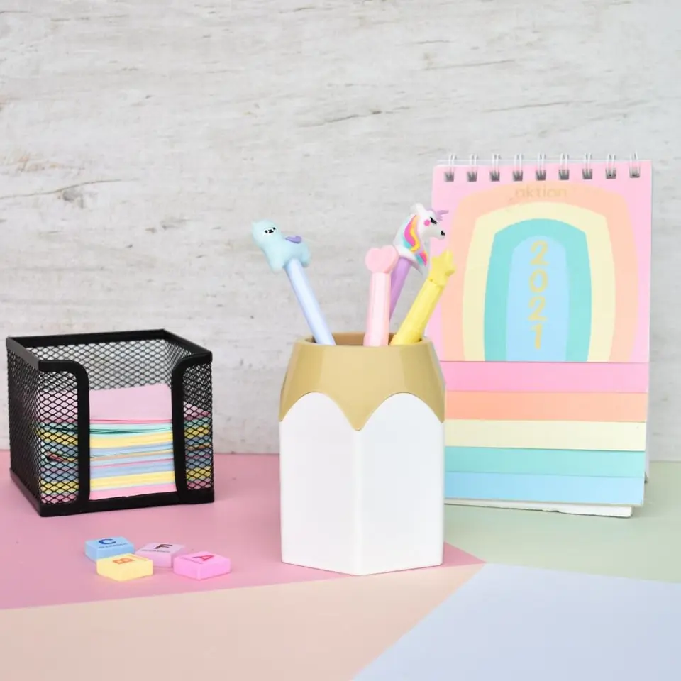 PortaLapiz Pastel - BLANCO - con forma de " Lapiz "