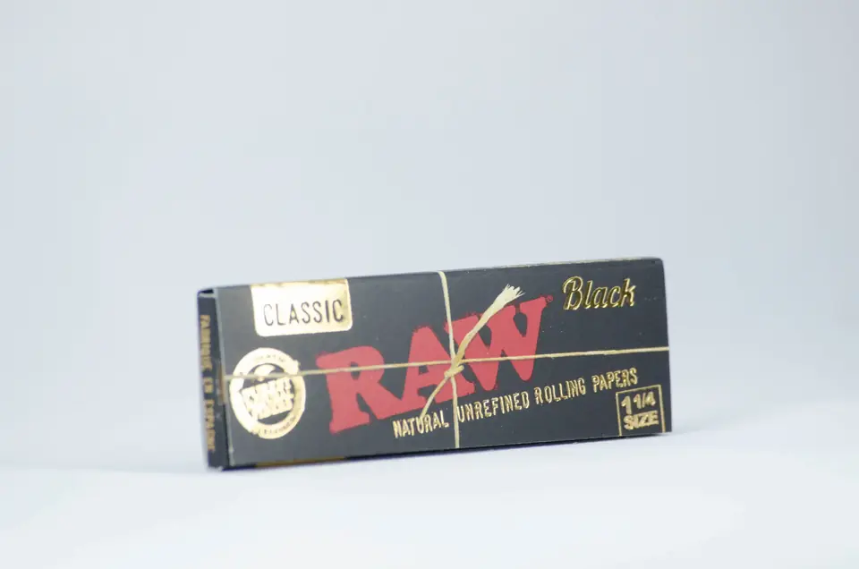 RAW Black Clasic 1.1/4