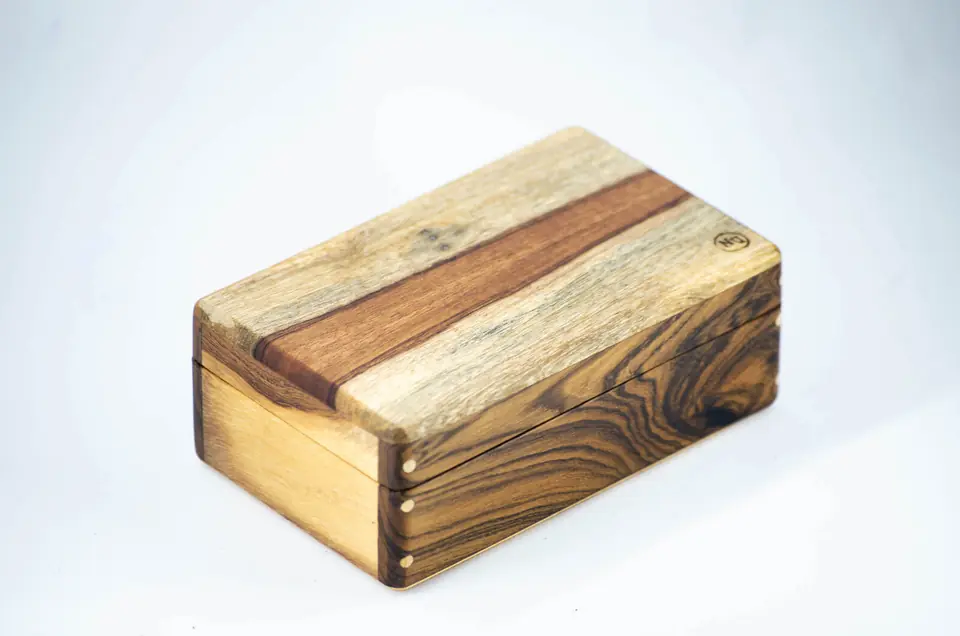 Tabaquera Caja Armado Dogo Negro