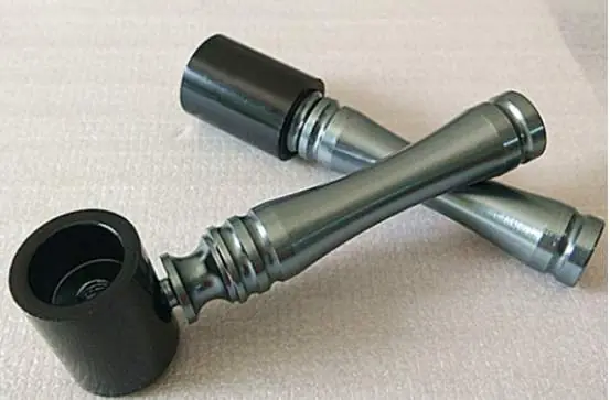 Pipa De Metal Negro Plata UAY99