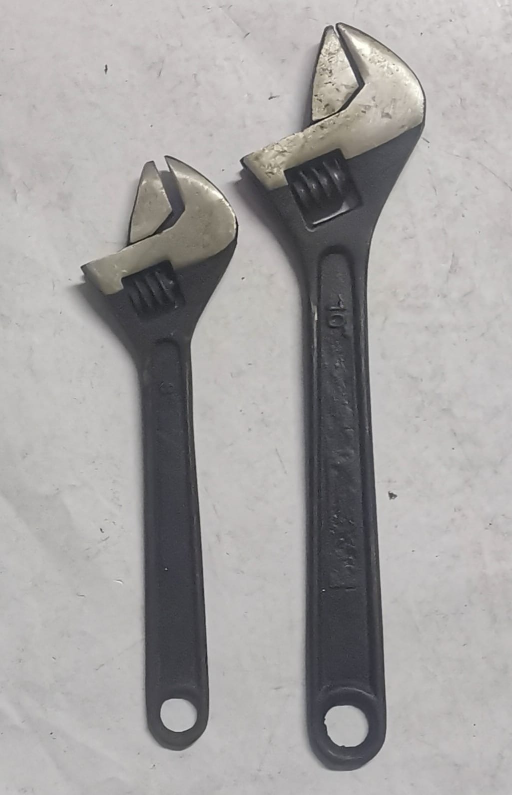 LLAVE FRANCESA FOSFATIZADA ECO 8" (u210)
