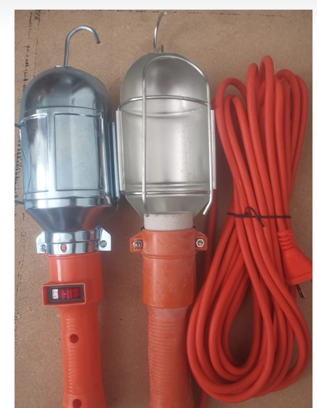 PORTATIL METAL PORCELANA CON TECLA 5M (U400)