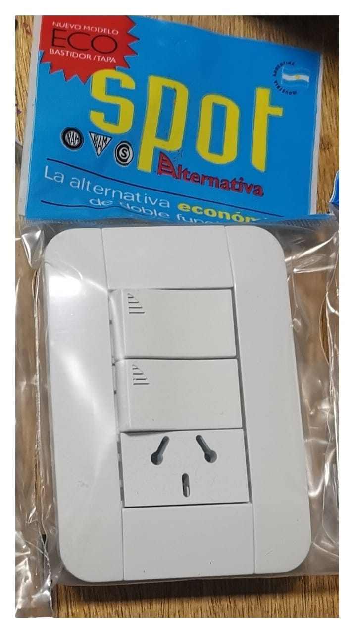 LLAVE DE LUZ ARMADA 2 PUNTOS Y 1 TOMA -NETO (copia)